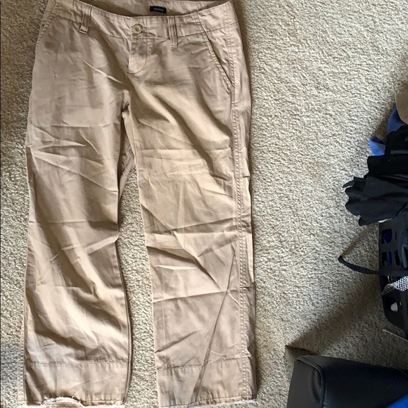 Pants - Khaki crop chinos